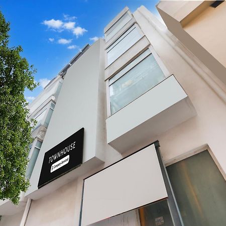 Super Townhouse Chhatarpur Near Metro Park Nueva Delhi Exterior foto